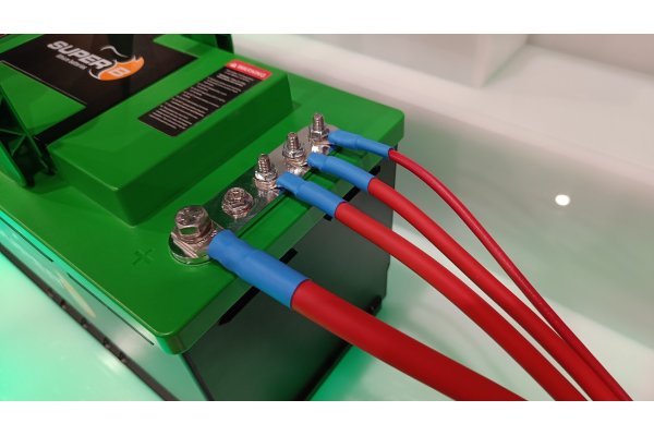 Aansluitbeugel Busbar Epsilon 100Ah / 150Ah